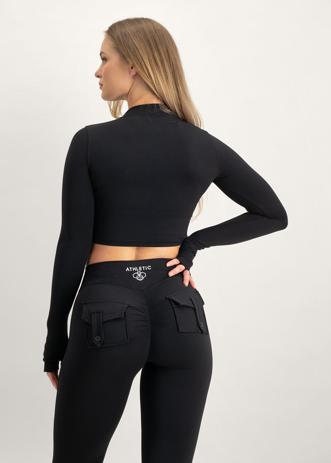 Essential Jacket - Black